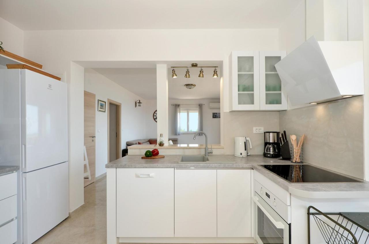 Apartment Elza โตรกีร์ ภายนอก รูปภาพ