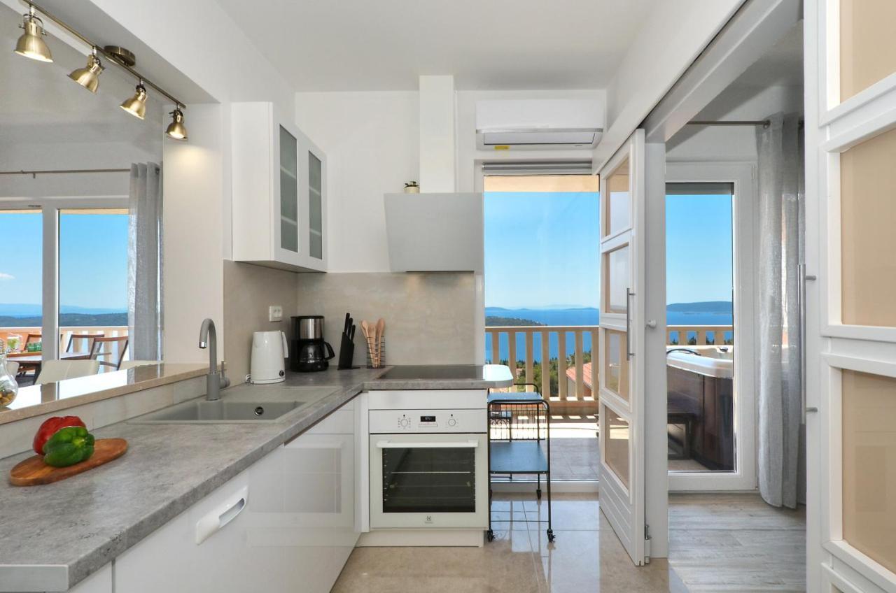 Apartment Elza โตรกีร์ ภายนอก รูปภาพ