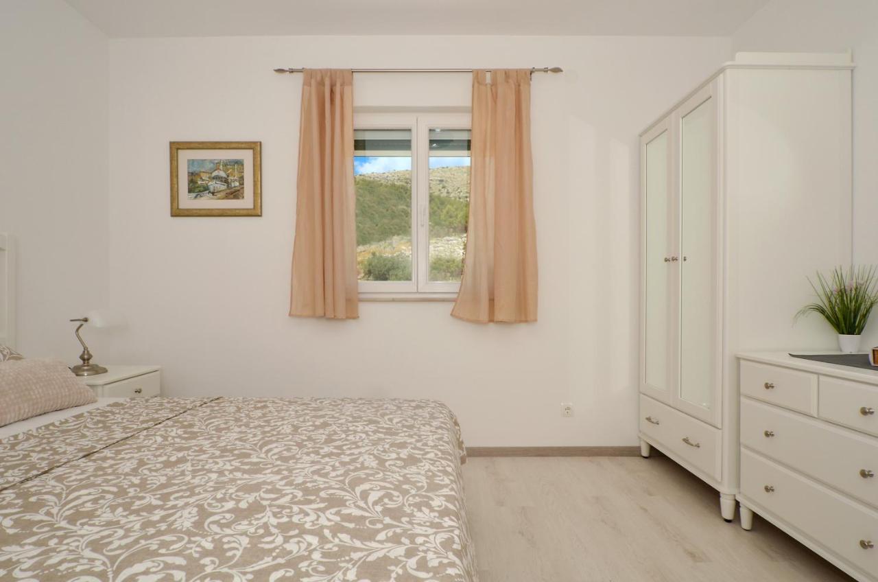 Apartment Elza โตรกีร์ ภายนอก รูปภาพ