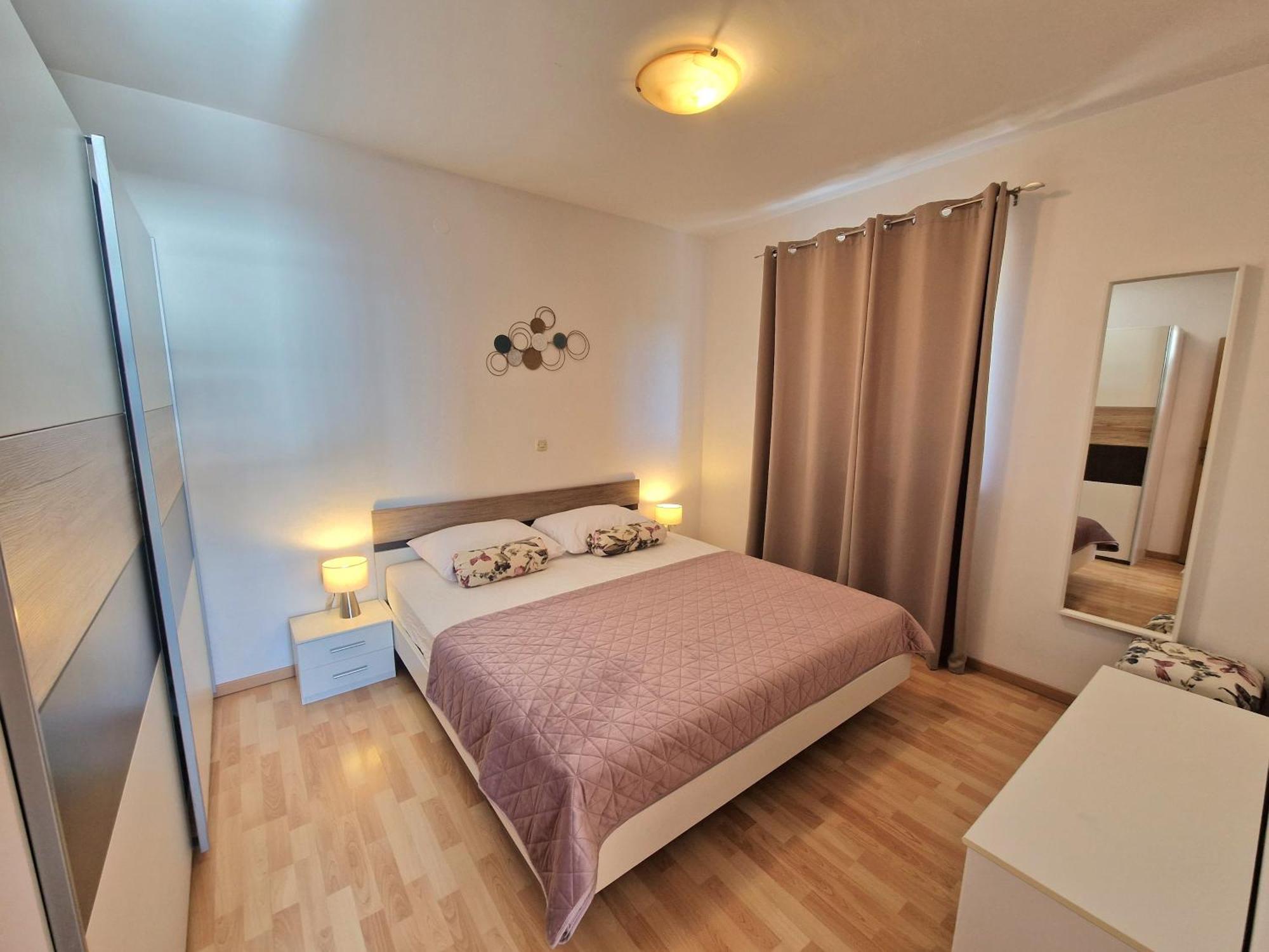 Apartment Elza โตรกีร์ ภายนอก รูปภาพ
